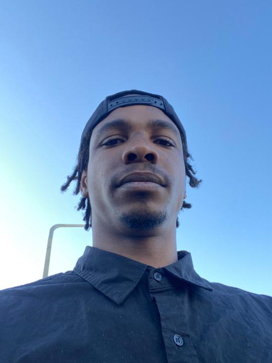 Malik Lewis