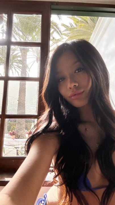 Mia Pham