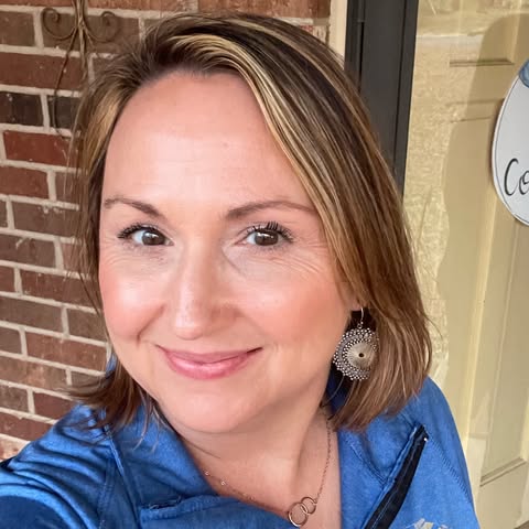 Amanda Collins