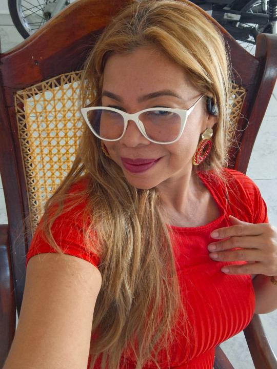 Gina Gordon