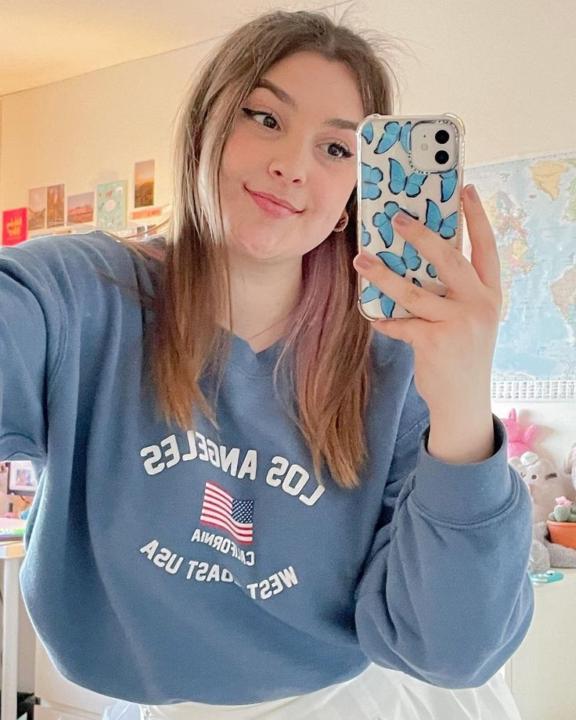 Amelia Willow