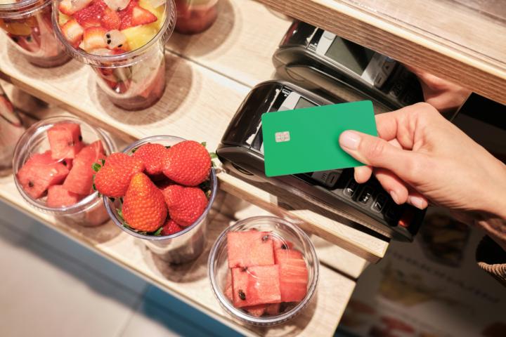 Bankkonto mit Debit- und Kreditkarten