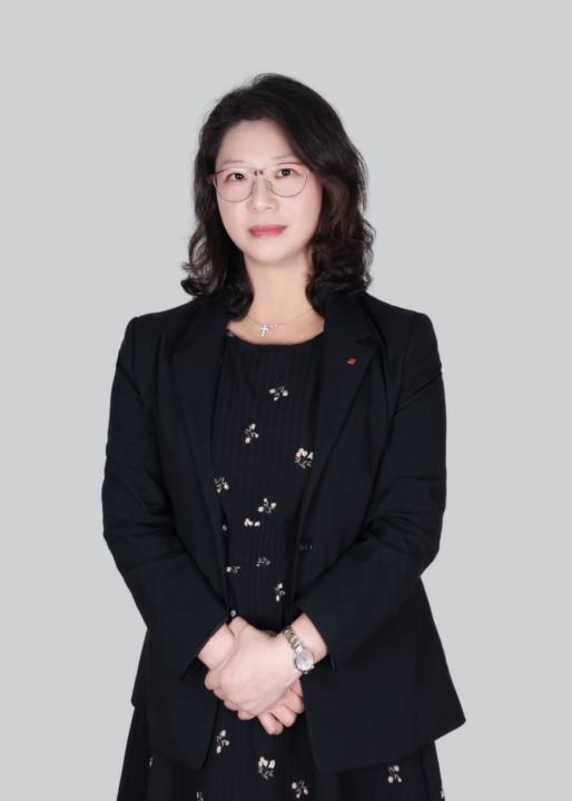 林 麗齡
