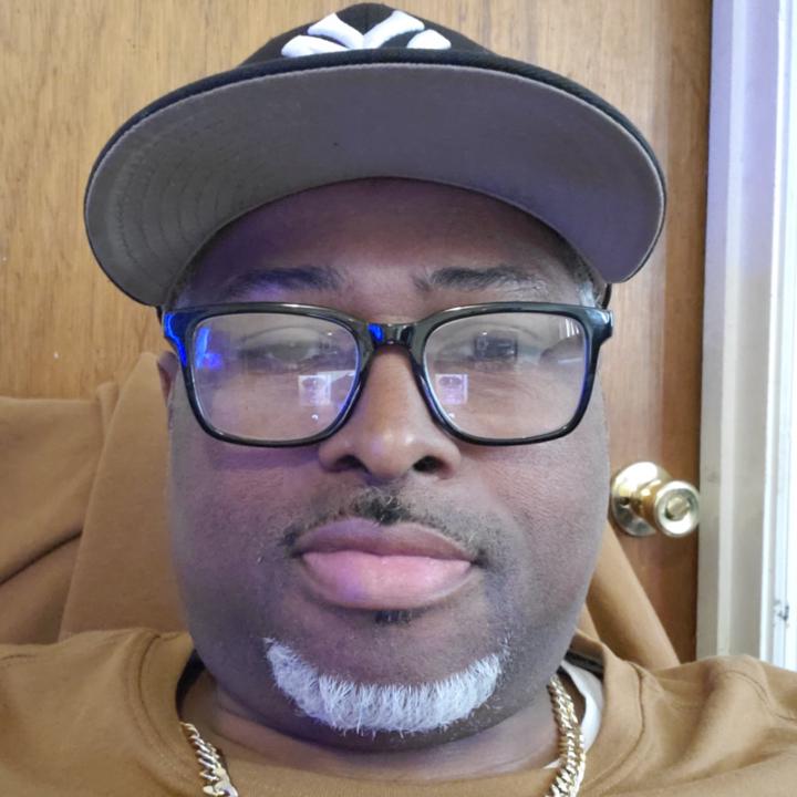 Erik Thomas
