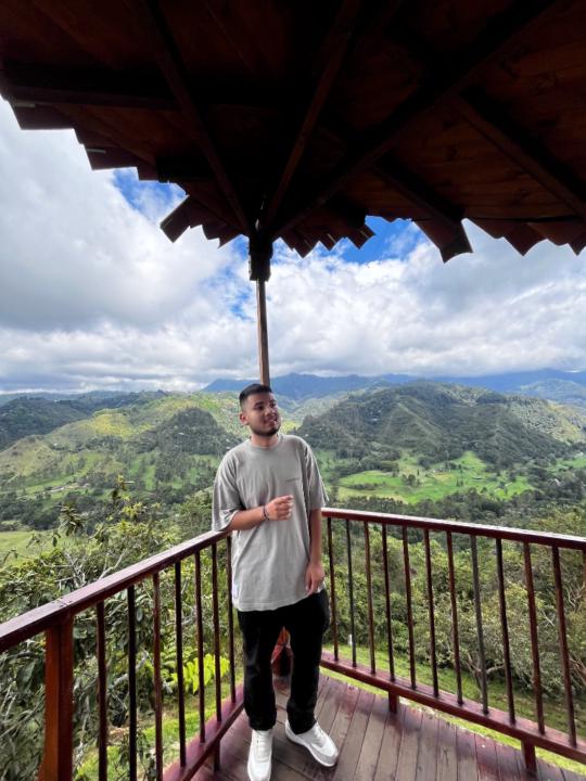 Emanuel Vasquez