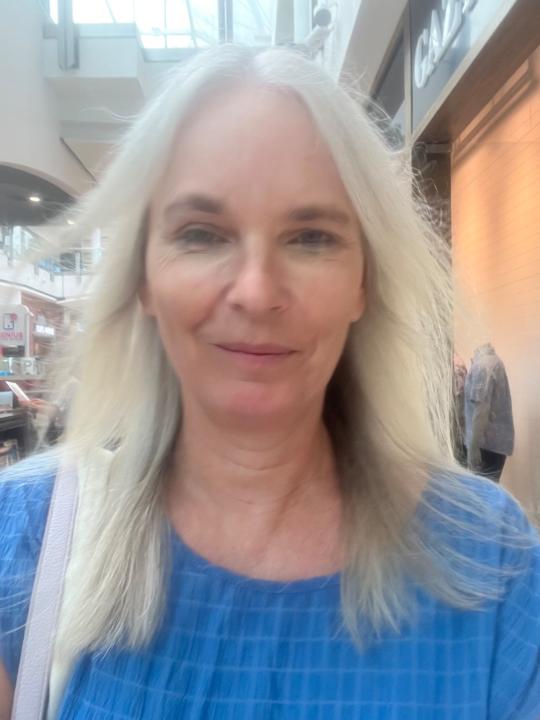 Deanna Edwards