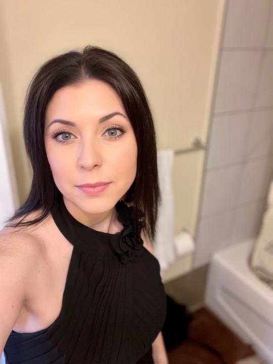 Christina Leal