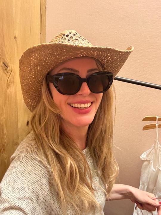 Sarah L