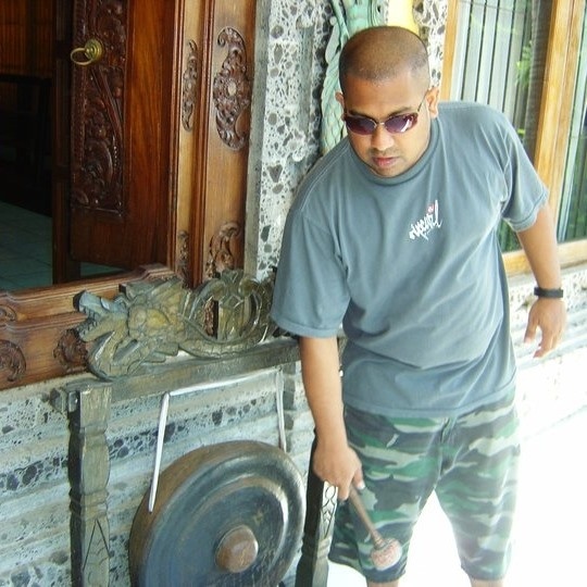 Chris Navaratna
