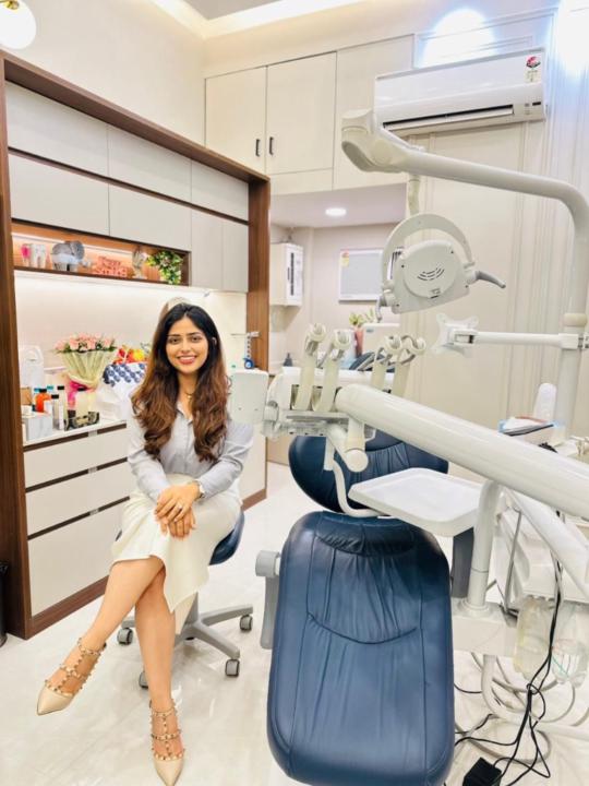 Dr Anmol Jeswani