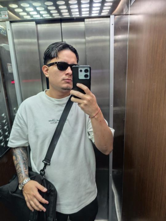 Hotman Daniel Lara Cordoba