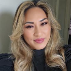 Jasmine Paris