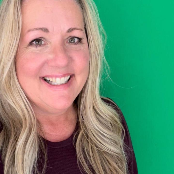 Julie Mozena
