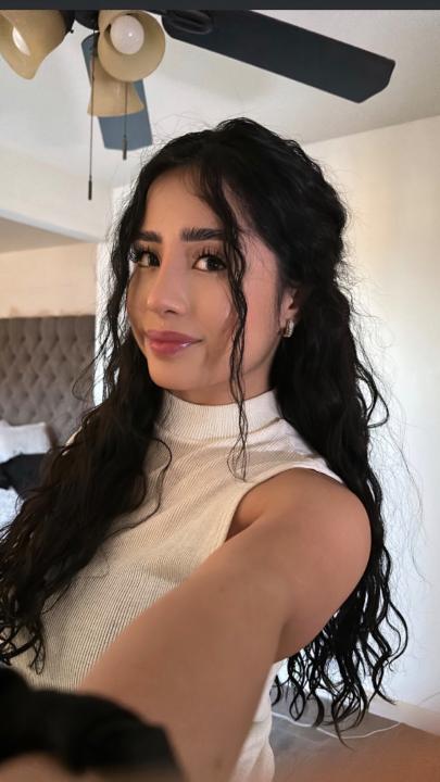 Carmen Zamora