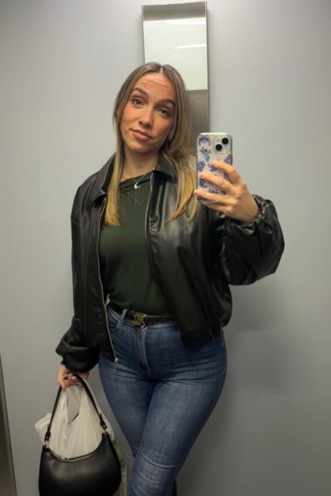 Clara saray Clara saray