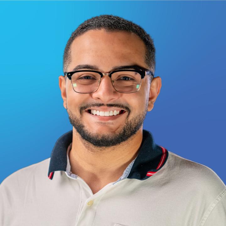Nabil Flores