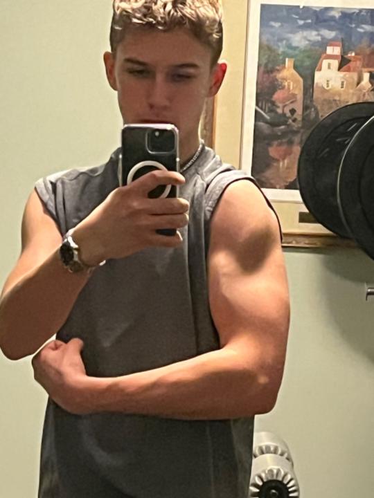 Chayton Hauberg