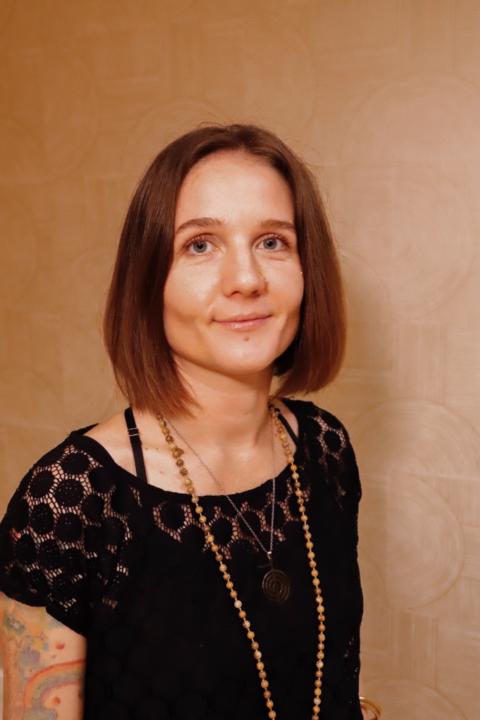 Charlotte Blondeau danne