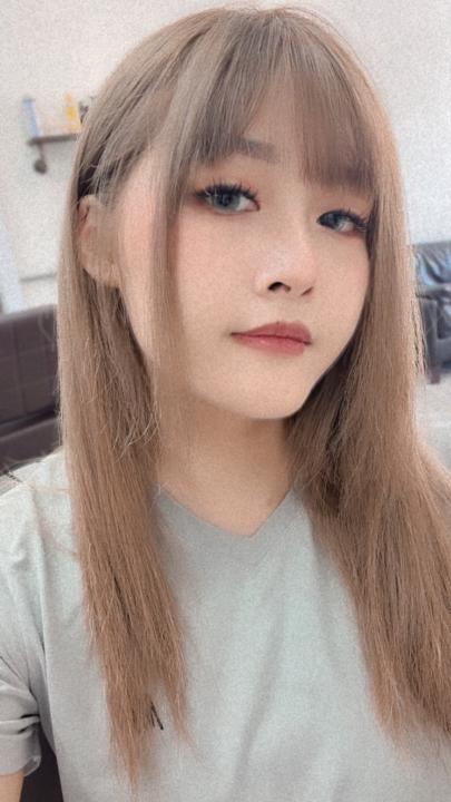 楊 玥婷