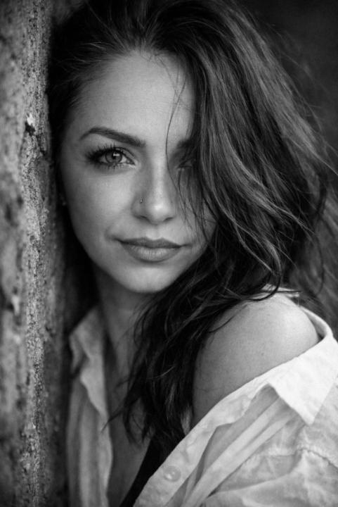 Gabrielle Caine