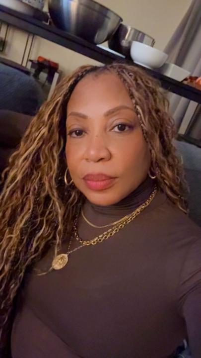 Chikia Barnes-Thompson