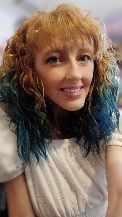 Lora Faulkner