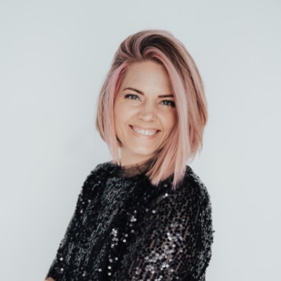Julie Facer