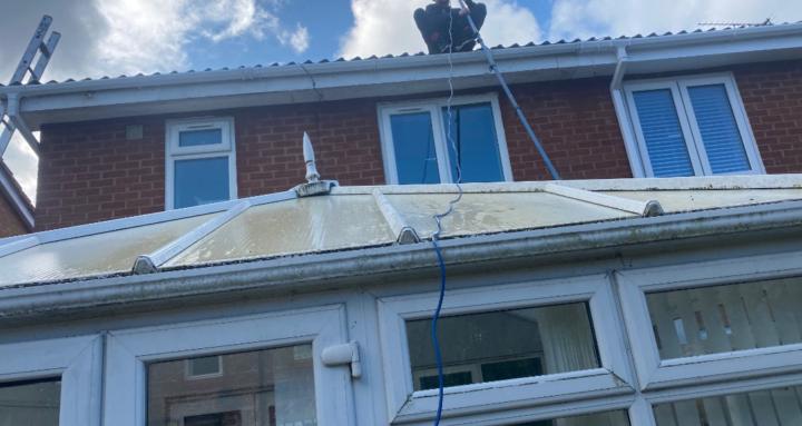 The  window cleaners finder