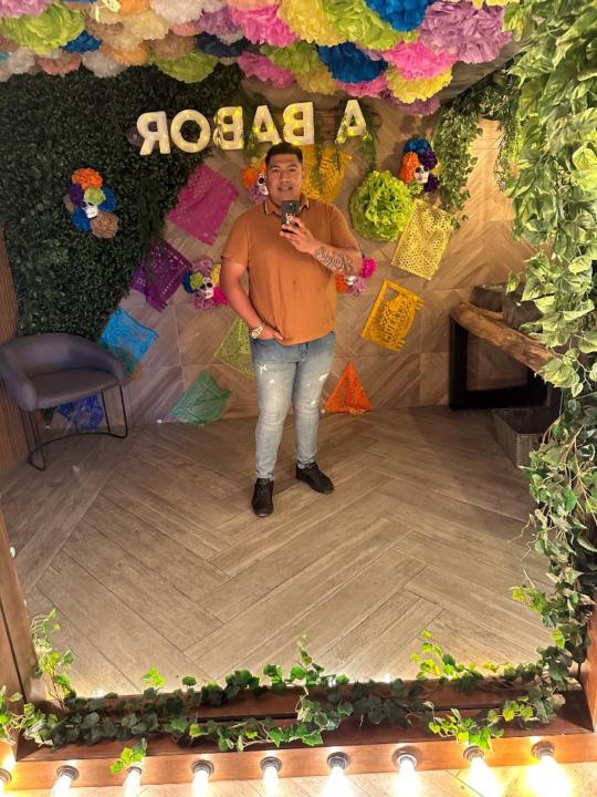 Tony Lara
