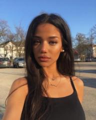 Latoya Vouilts
