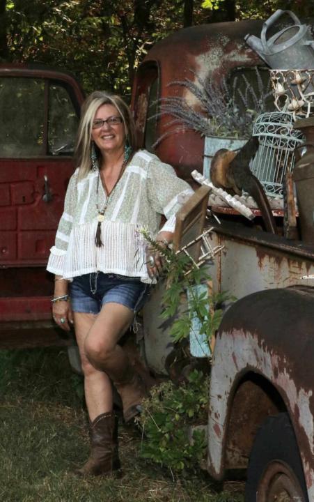 Lori Sawyer