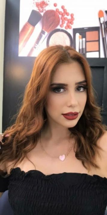 Julia Martins G Bethiol