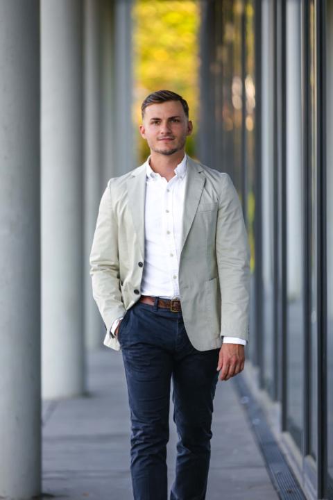 Max Mustermann