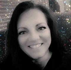 Angela Holter