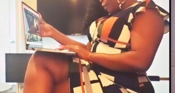 The Money Lady 💰 🤑 💸