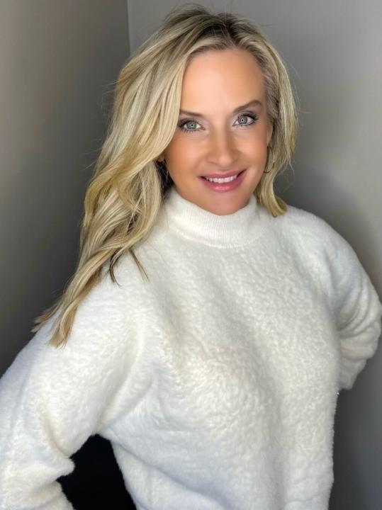 Stephanie Ezard