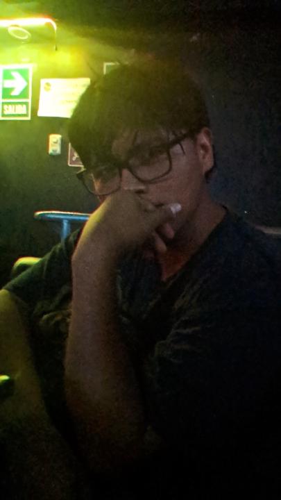 Victor daniel Pari esquieros