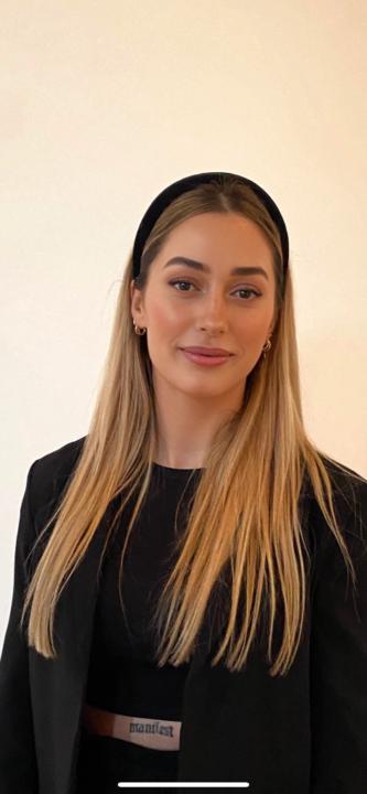 Carina Resch
