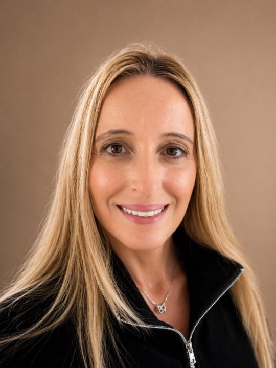 Lesley Valentine