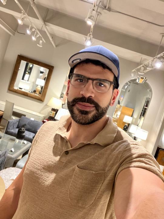 Johnny Diaz