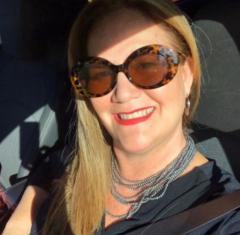 Vivían M Burns