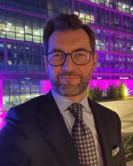 Erik M Bonelli
