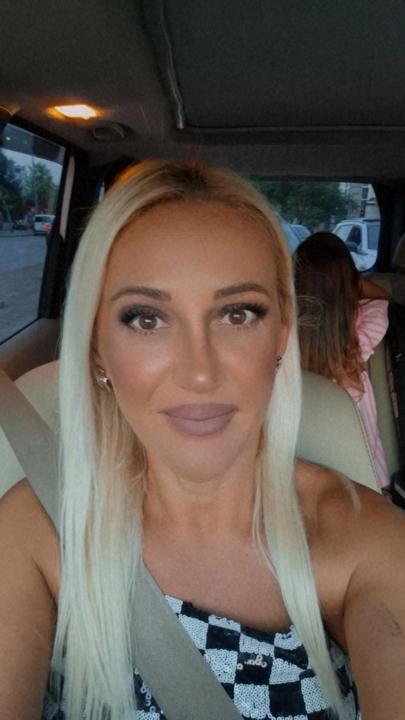 Aslı Özer