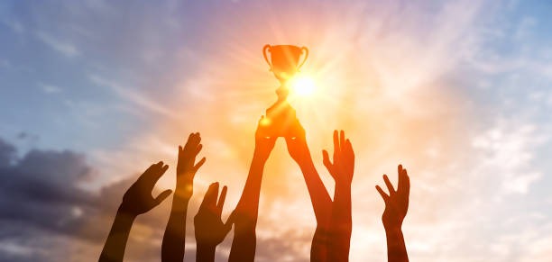 🏆 Najaktívnejší člen komunity za leto 2025 je…