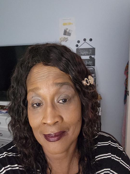 Saundra Wallace