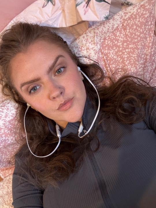 Amber Steele