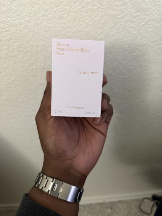 Welcome! Introduce yourself + share a pic of one of your favorite colognes! 🎉