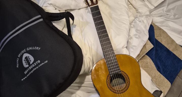 Easy guitar lessons