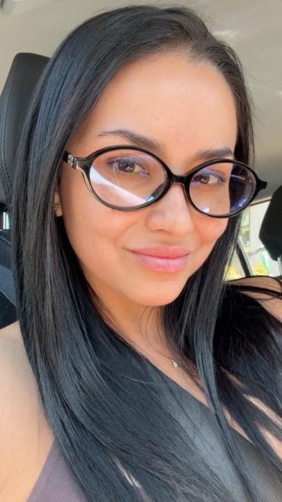 Javiera Flores
