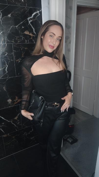 Nikki Webster